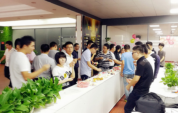 奮斗青春，見證蛻變-深科特員工交流大會(huì)